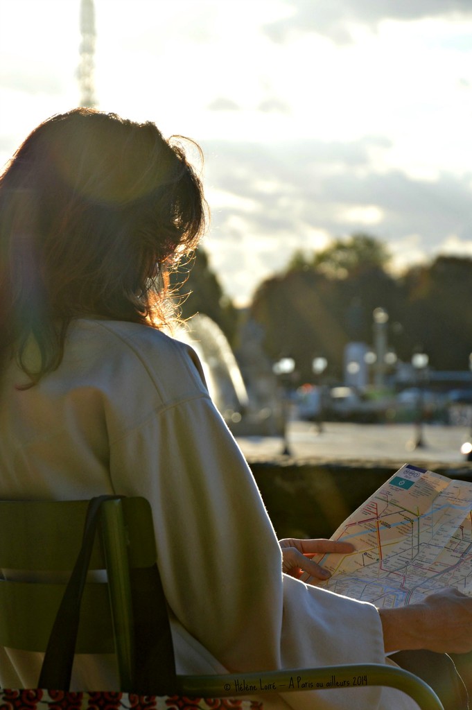reading the metro map  by parisouailleurs