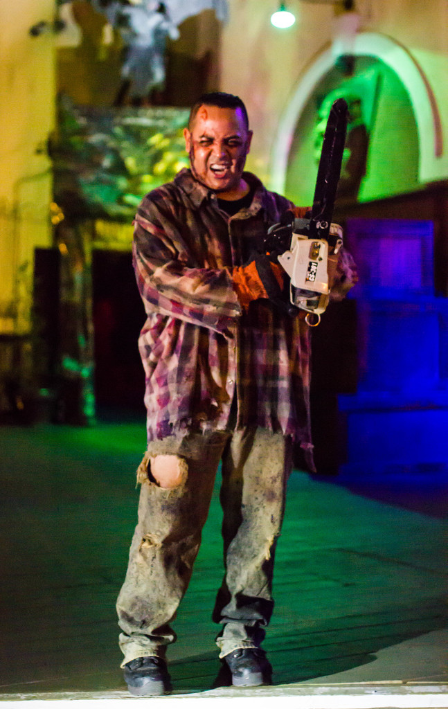Creepy Chainsaw Guy by darylo