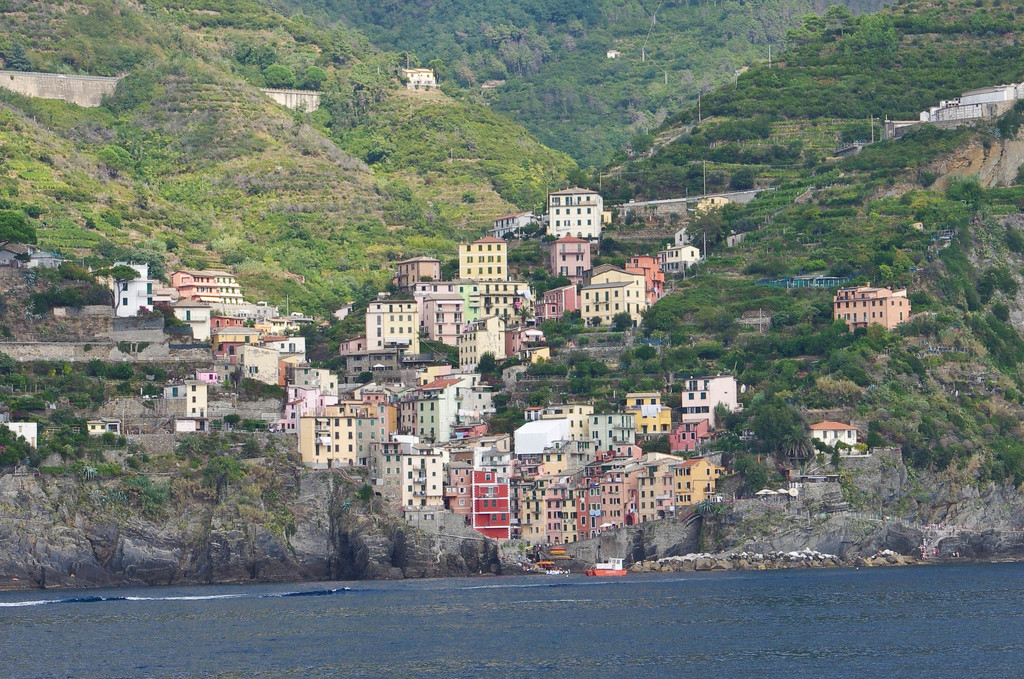 Riomaggiore, Cinque Terre, Italy by vickisfotos