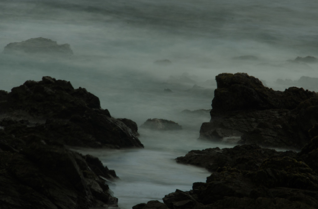 Stormy Sea behind ND Filter by yaorenliu