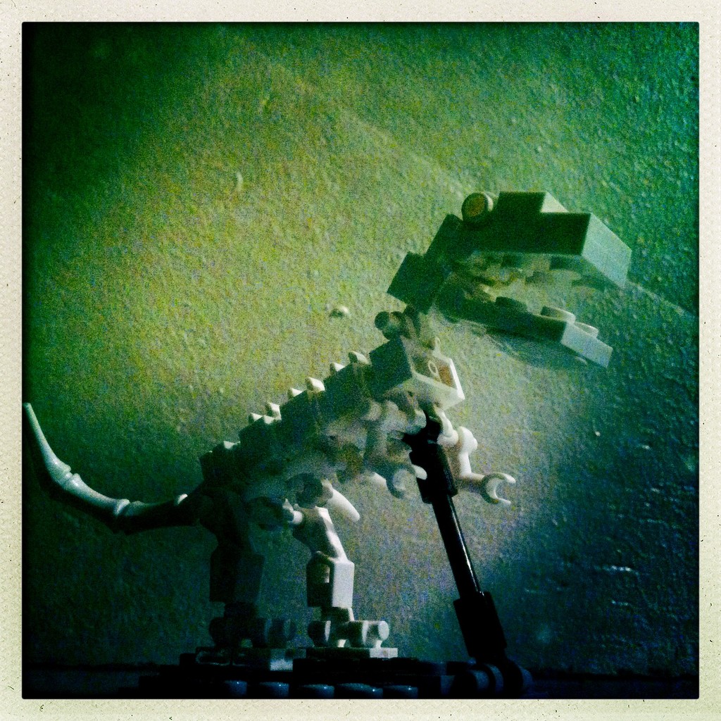 T-rex by mastermek