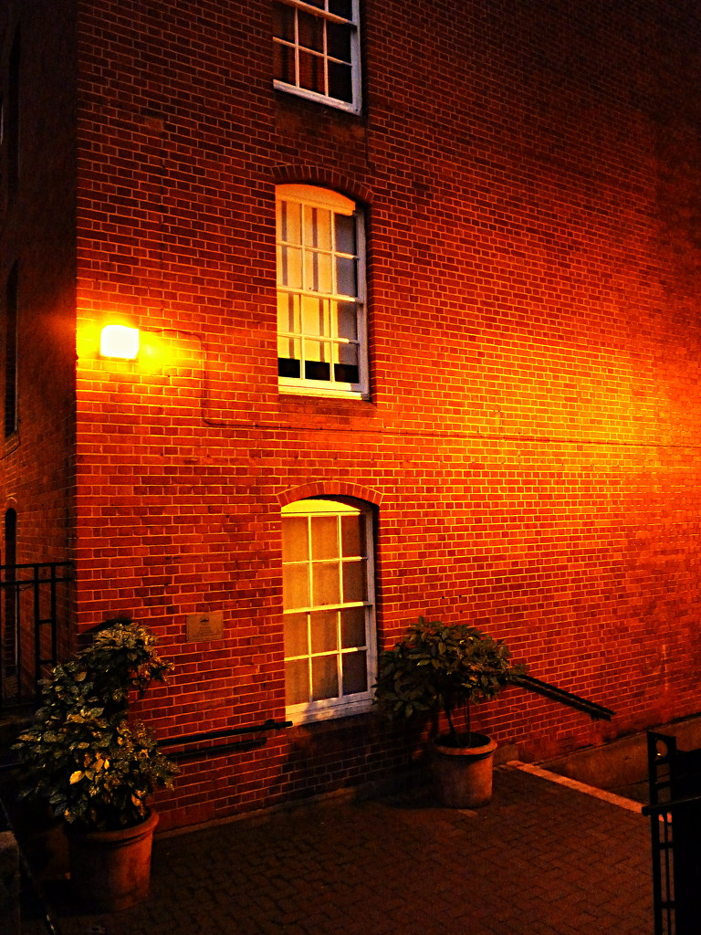 Lamp on brick by boxplayer