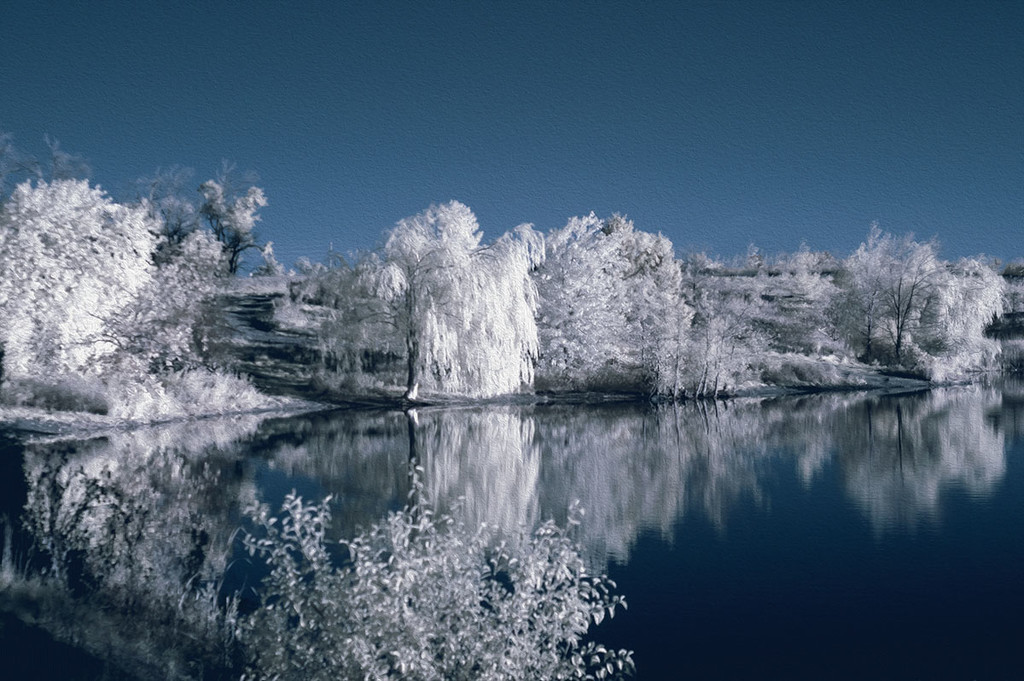 Blue Lake  by gardencat