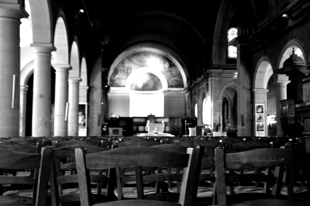 Inside the church by parisouailleurs