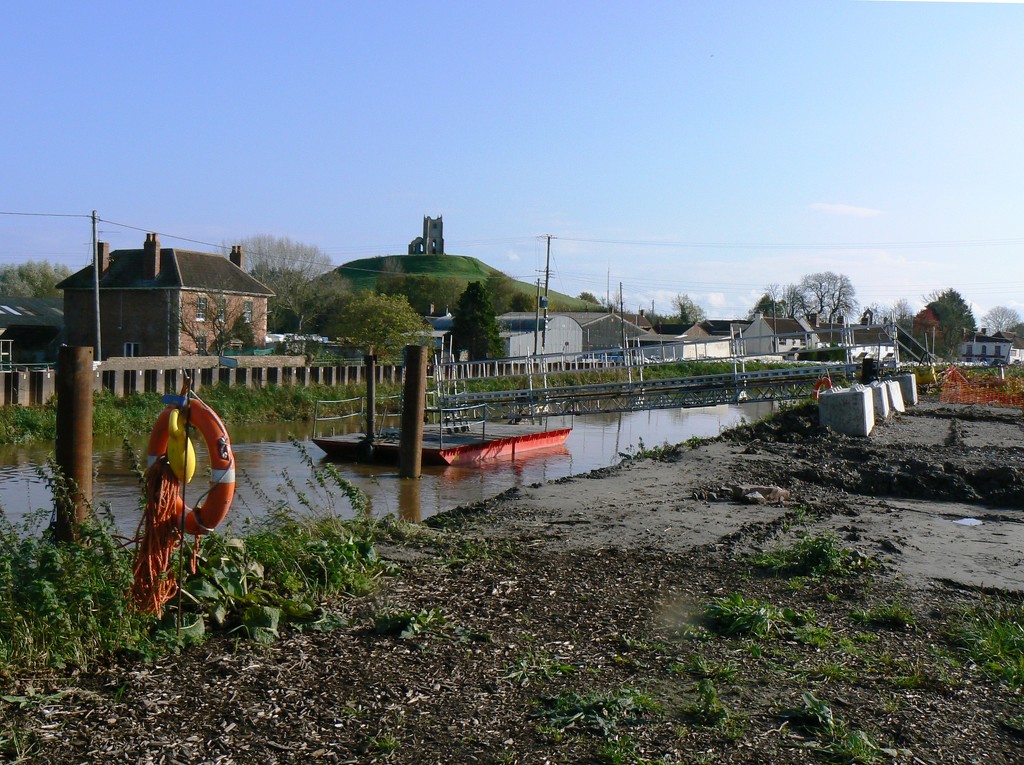 River Parrett at Burrowbridge after dredging by julienne1