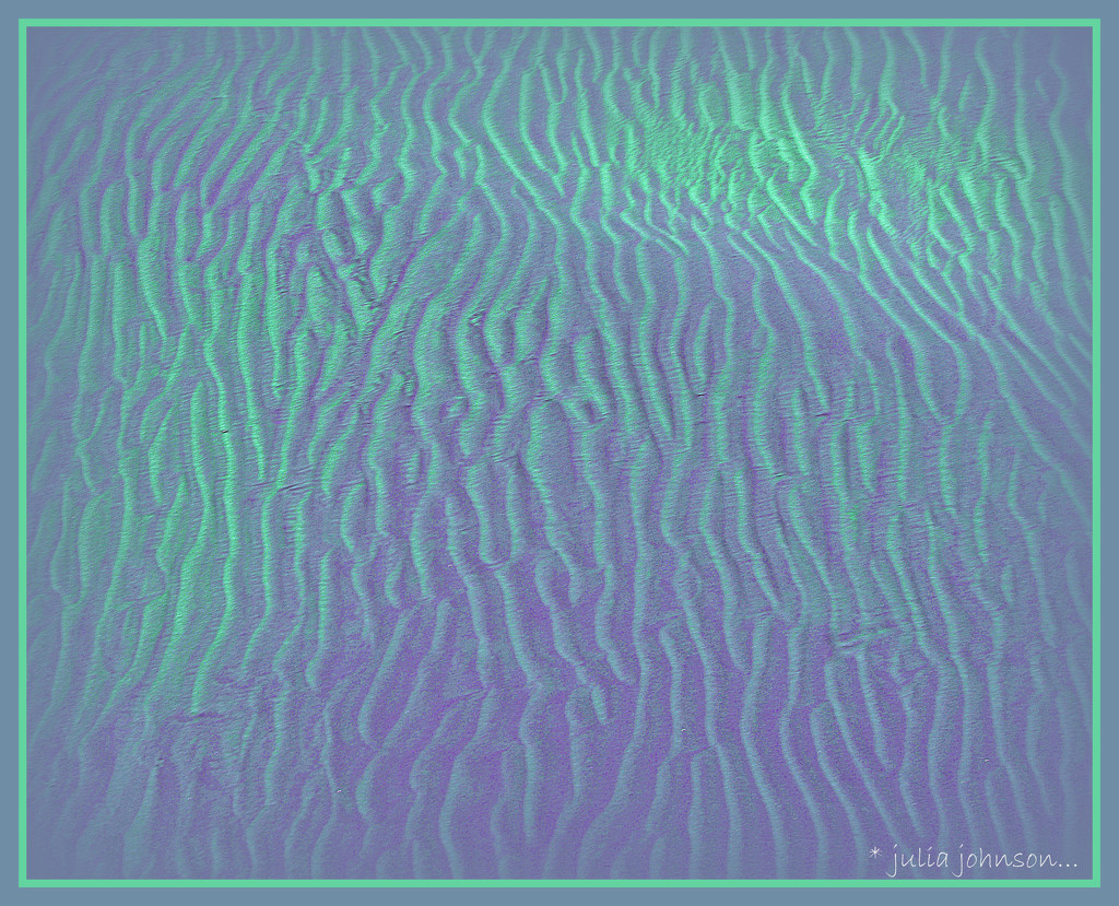 Dunes... Repeat pattern by julzmaioro