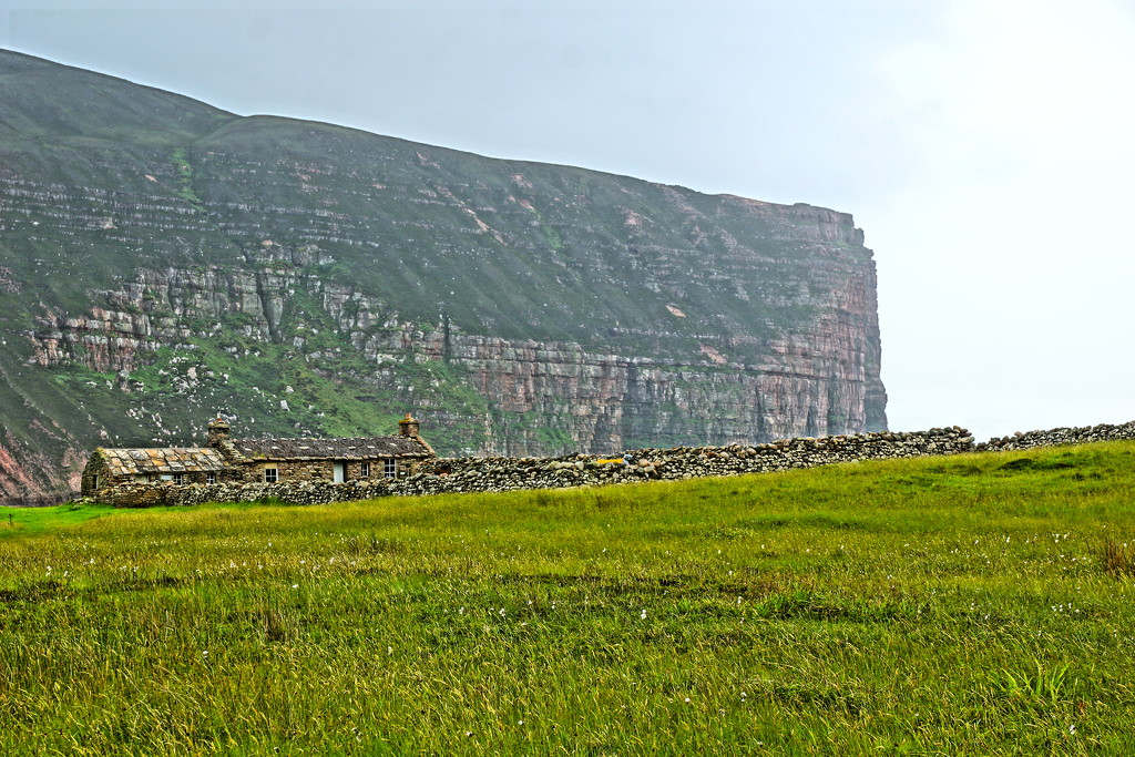 BURNSIDE COTTAGE WITH RACKWICK CLIFFS by markp