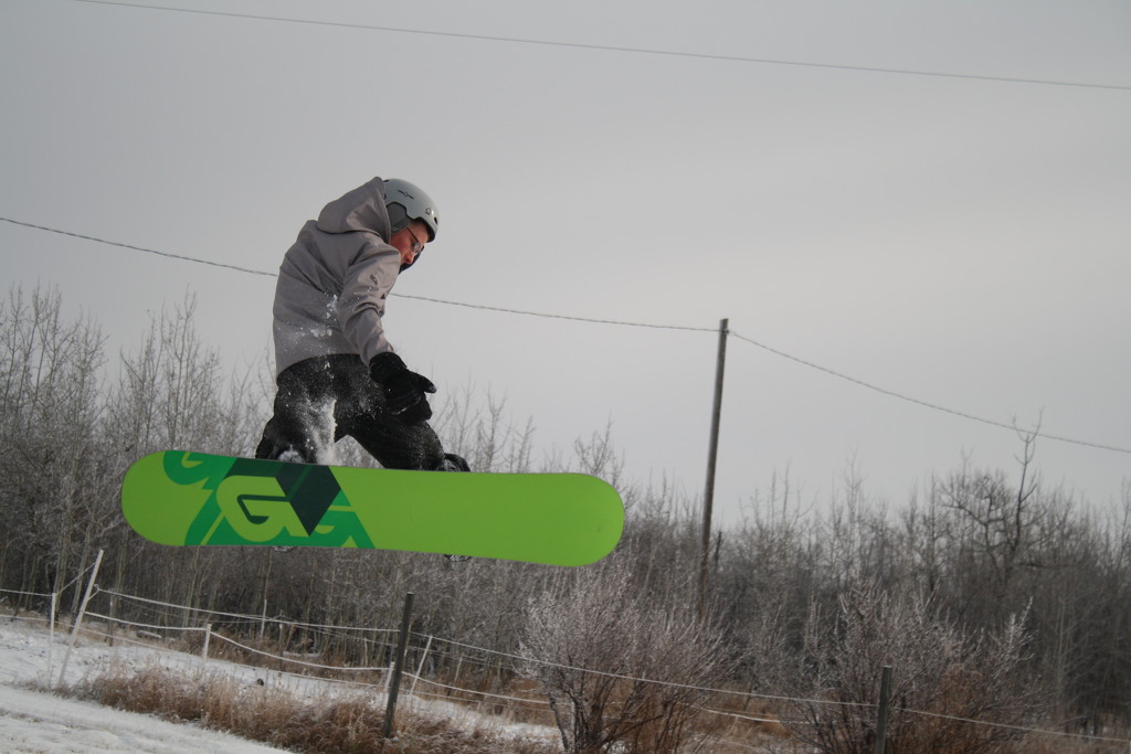 Jonathan Snowboarding! by sarahlh