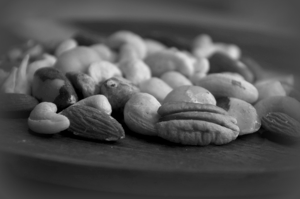 Nuts by salza