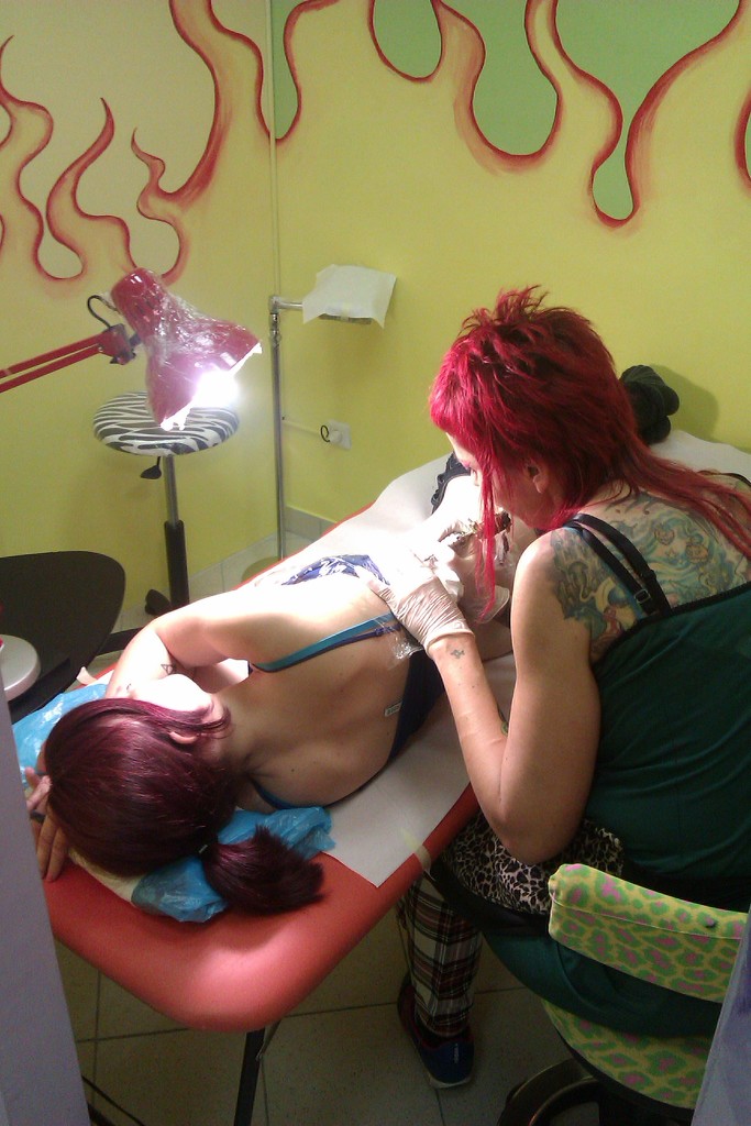 Getting a new tattoo! by nami