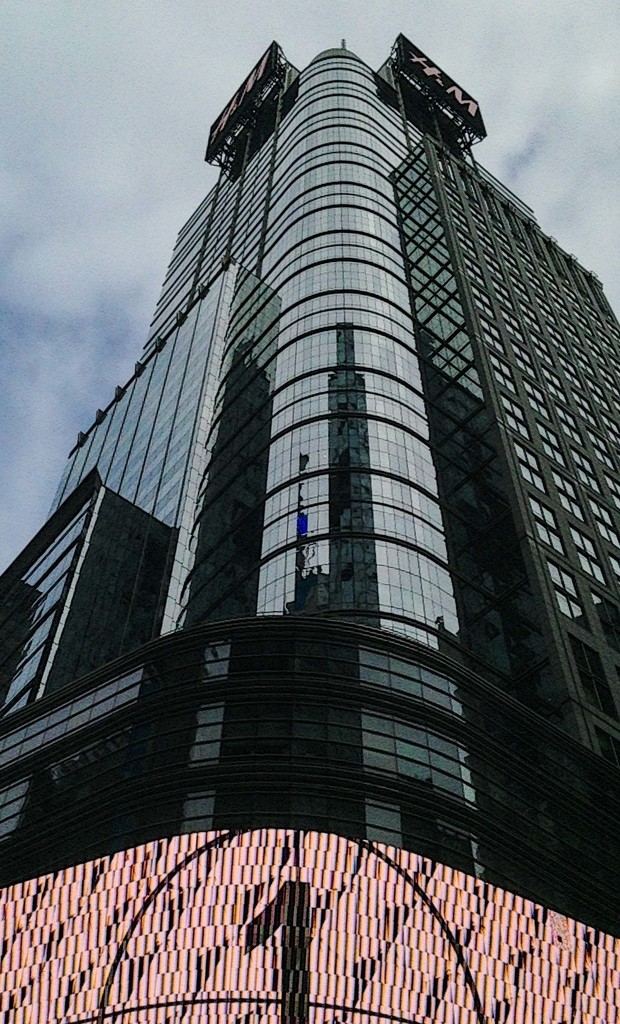 H&M building by loweygrace