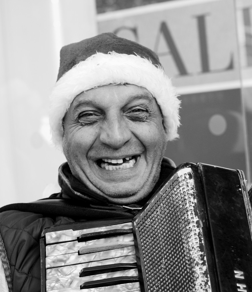 50 mono portraits at 50mm : No. 27 : The accordion player by phil_howcroft