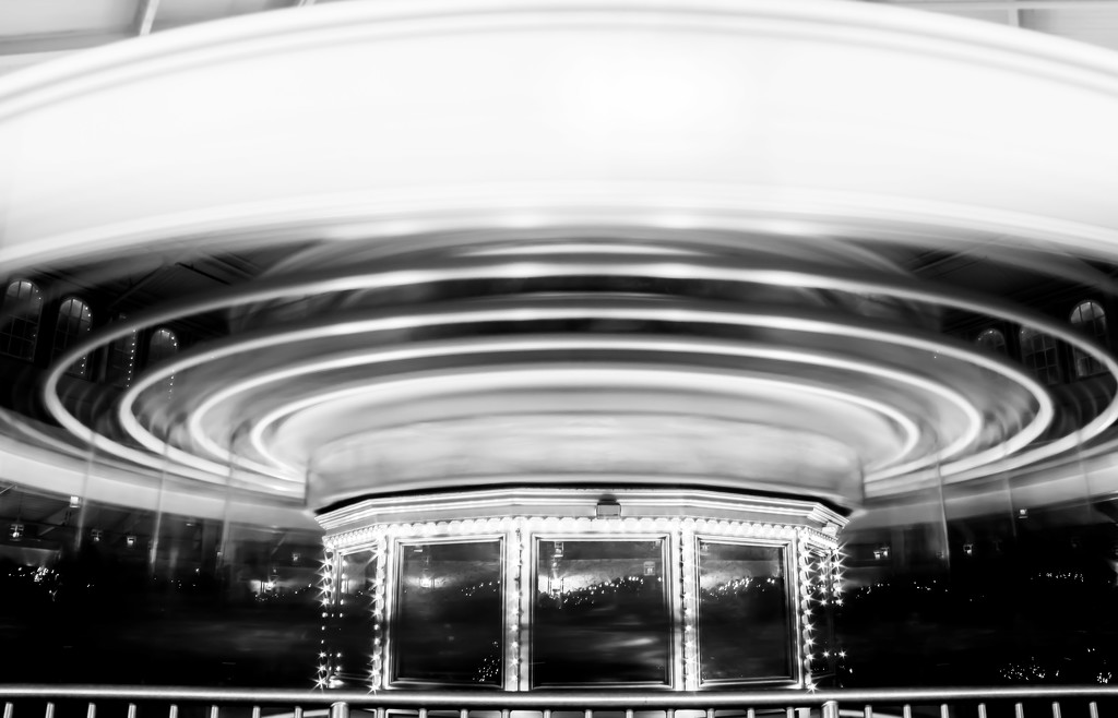 Carousel 2 by darylo