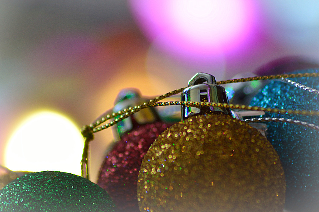 Baubles and Bokeh by darrenboyj
