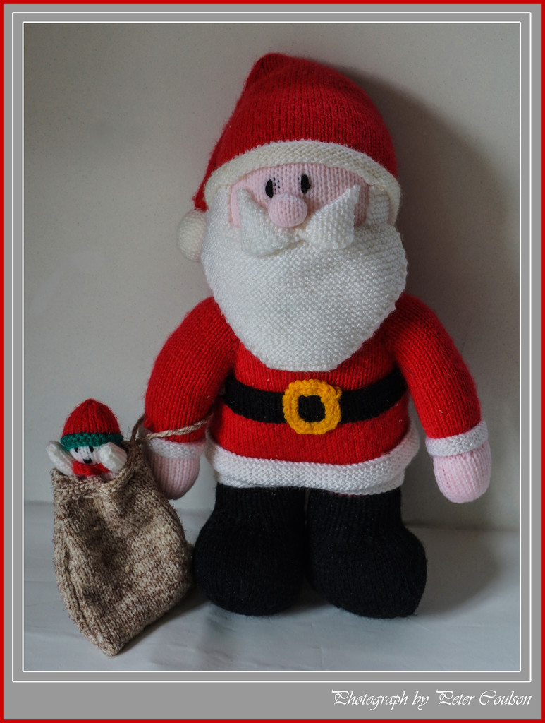 Knitted Santa by pcoulson