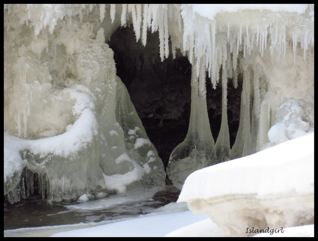 Winter Cave    by radiogirl
