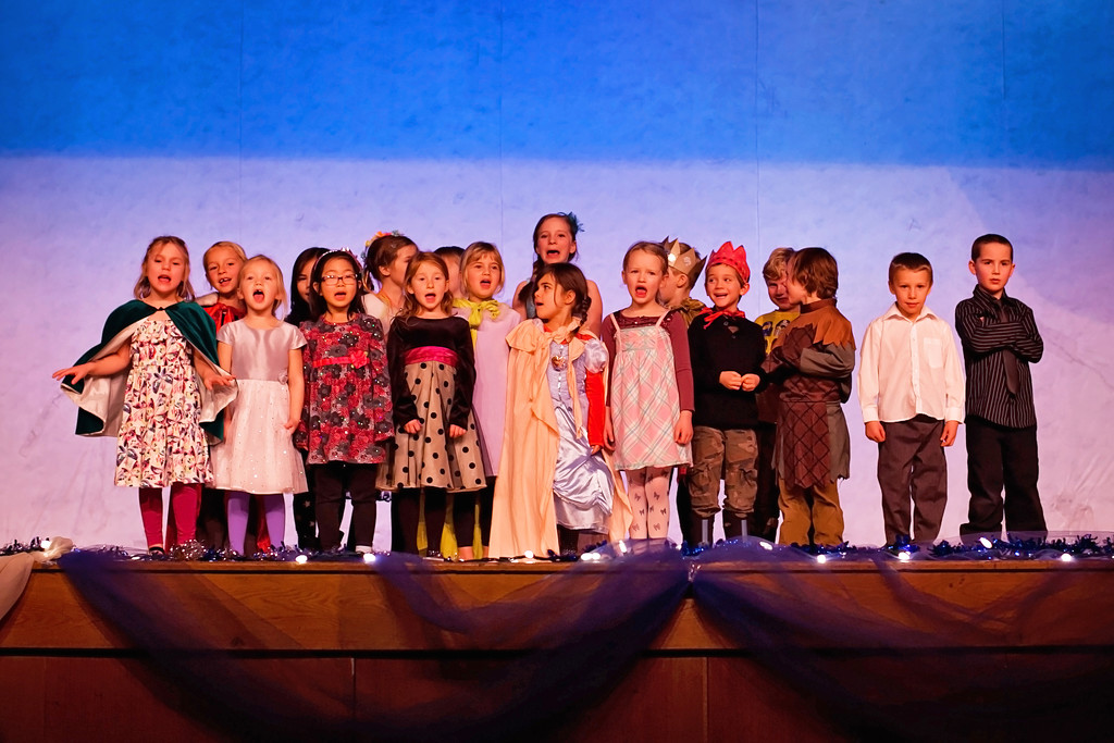The Little Choir singing by kiwichick