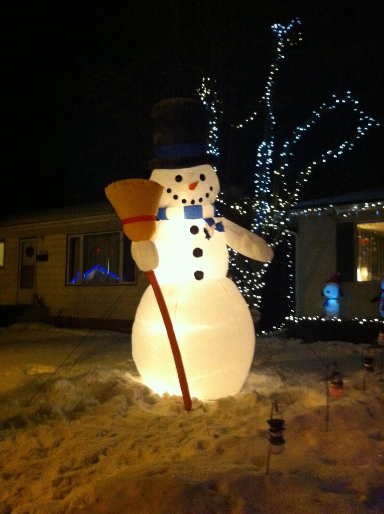 Frosty The Snowman by bkbinthecity