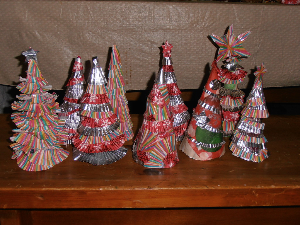 Christmas Tree Craft by julie