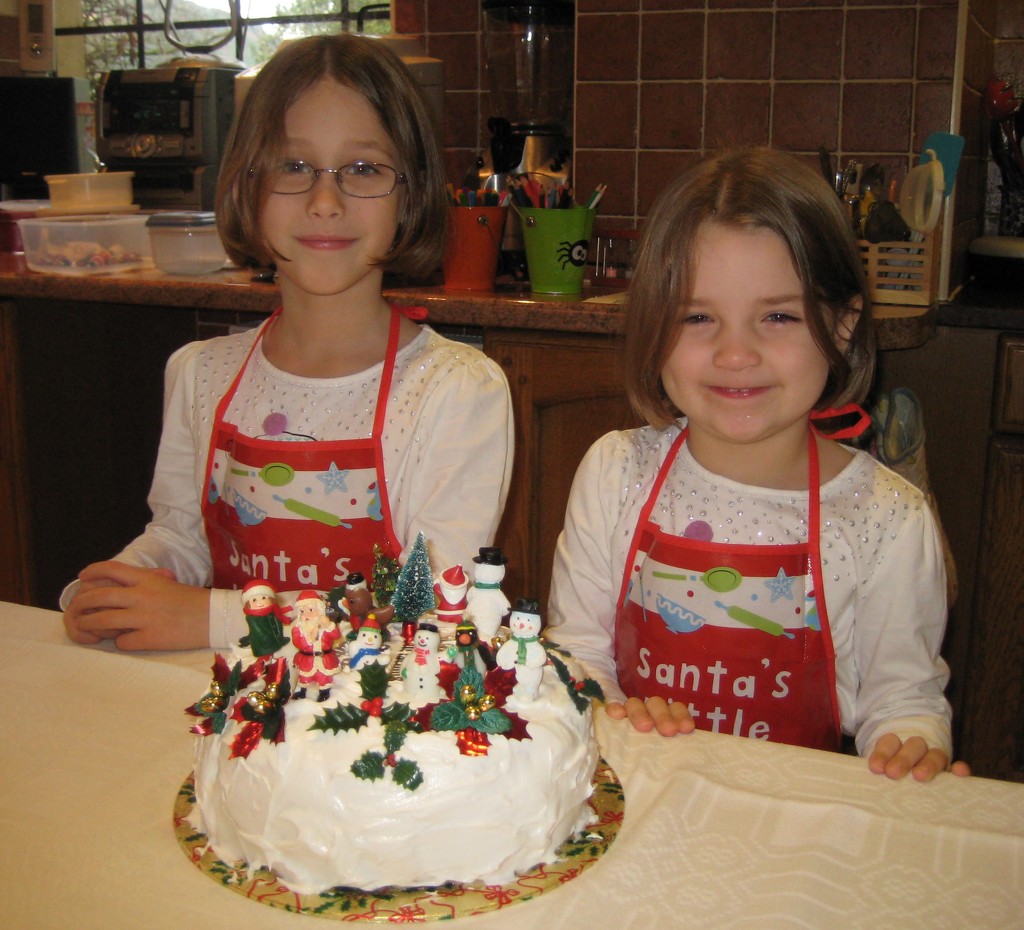  Santas (or Grannie's) Little Helpers by susiemc