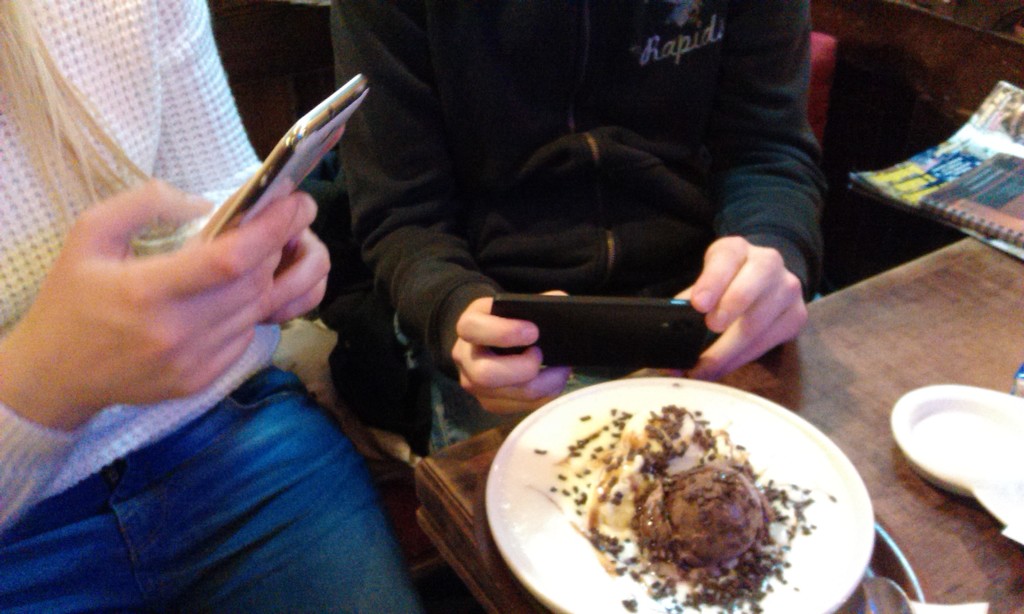 Taking a picture of the calorie bomb by nami