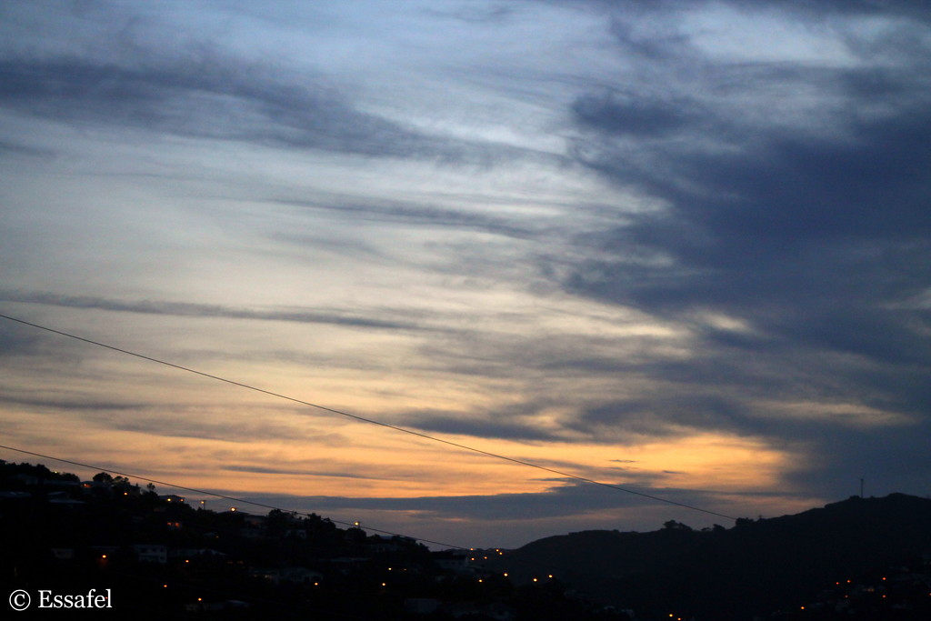 20141227 Clouds, 9.23pm by essafel