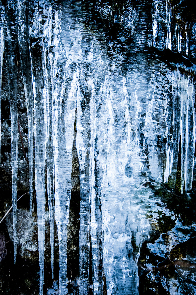Icicle Abstract Filler by epcello