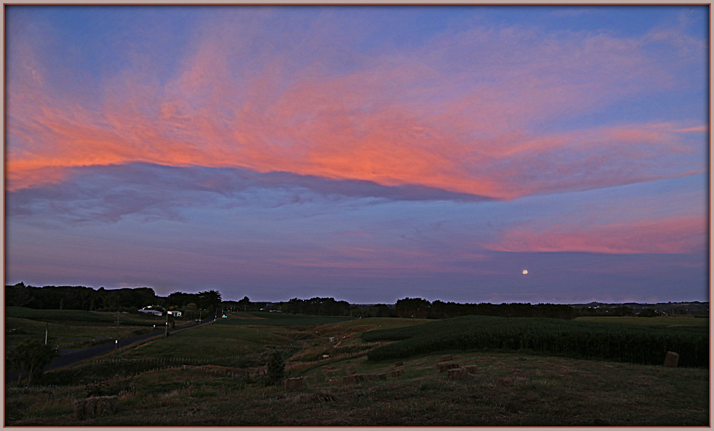Sunset and moonrise by dide