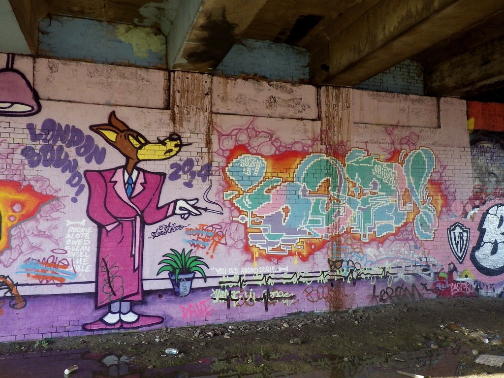 Jan 08: Graffiti "Wolf" by bulldog