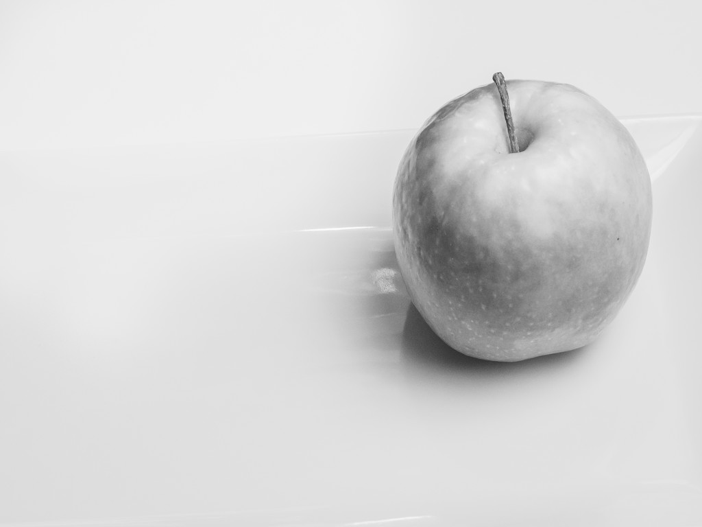 Apple by tosee