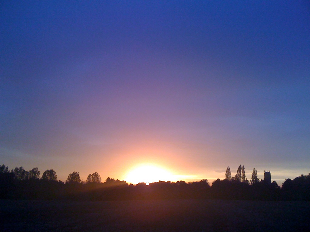 Sunset over Blofield by manek43509