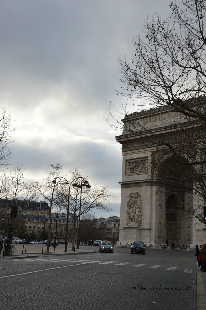Place de l'Etoile by parisouailleurs