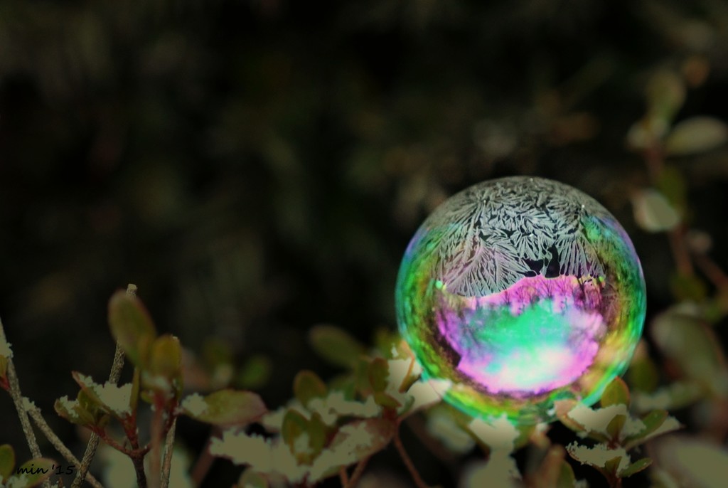 Nearly Frozen Bubble by mhei