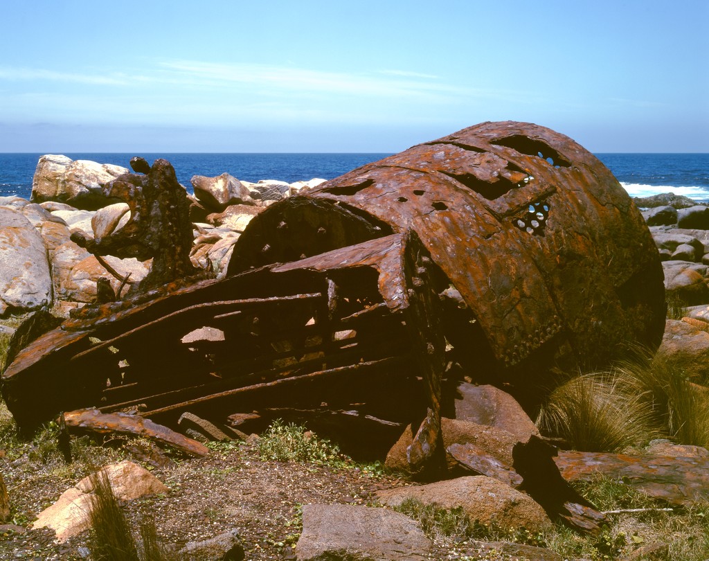 Rusting boiler by peterdegraaff