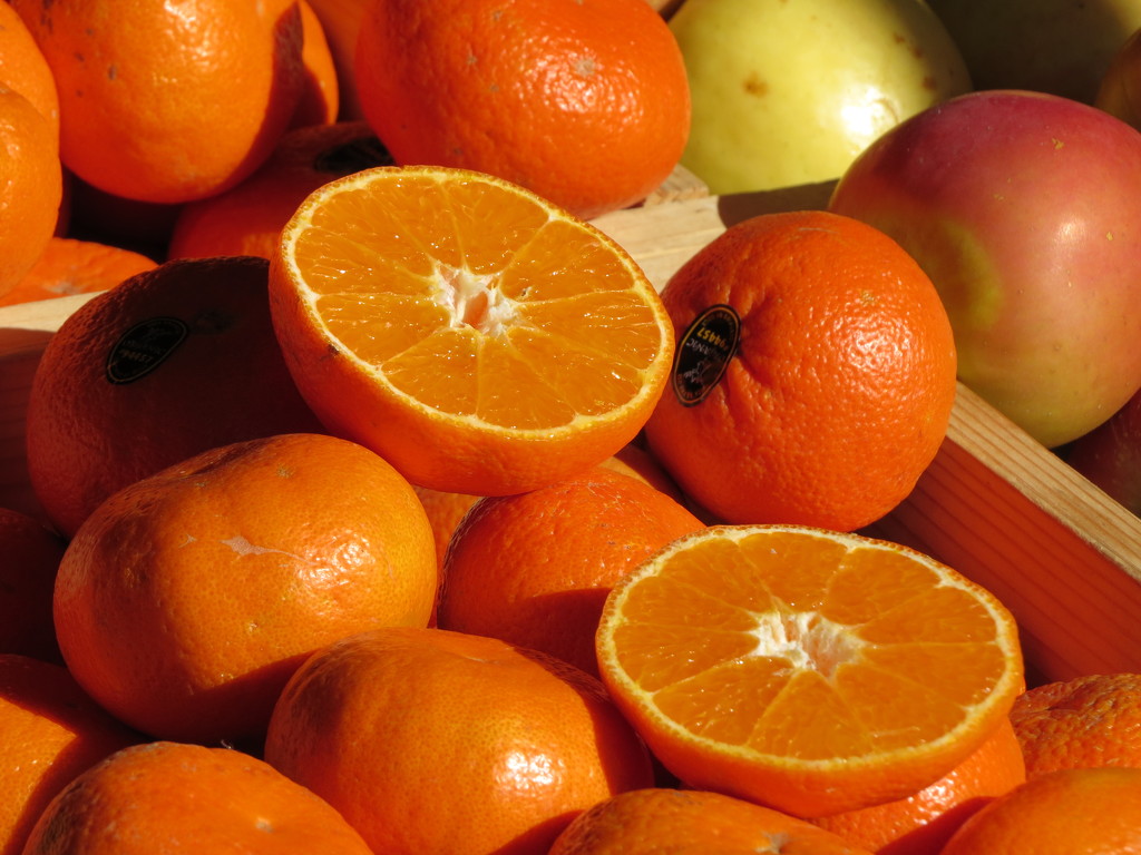 Sweet Oranges by seattlite