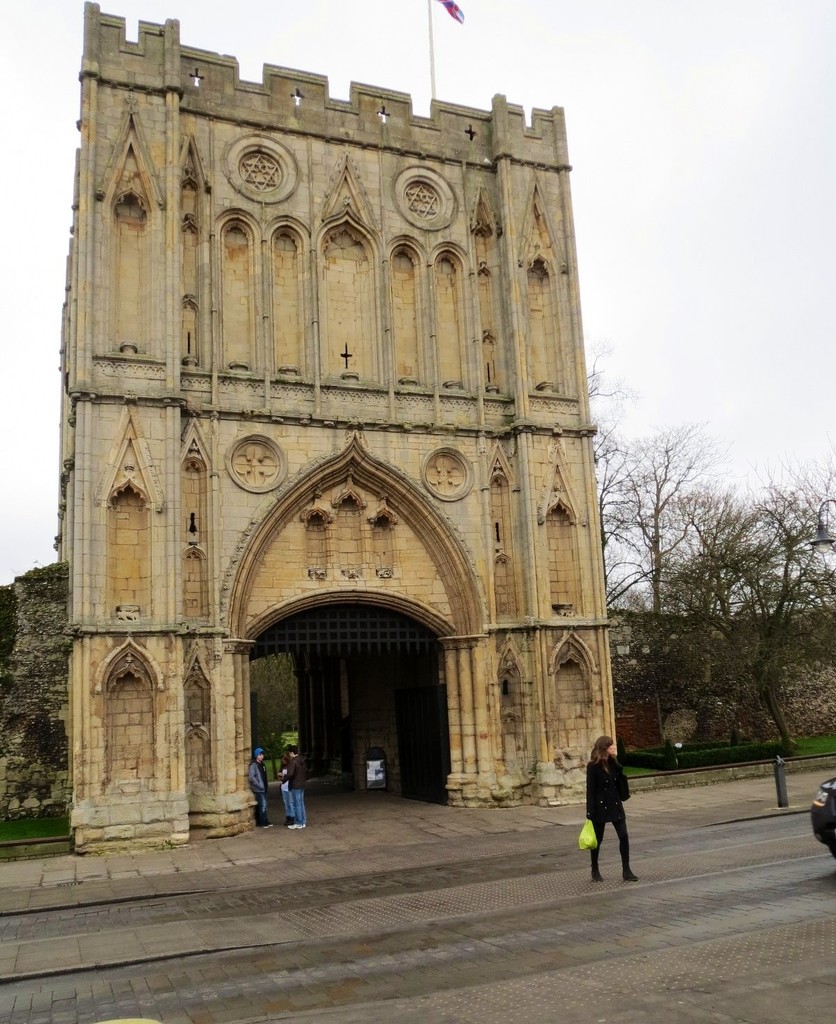 Abbey Gate Bury St Edmunds by foxes37