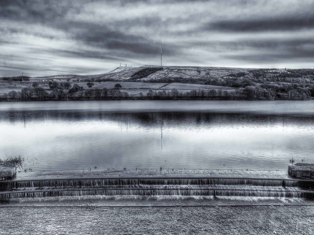 Winter Hill. by gamelee