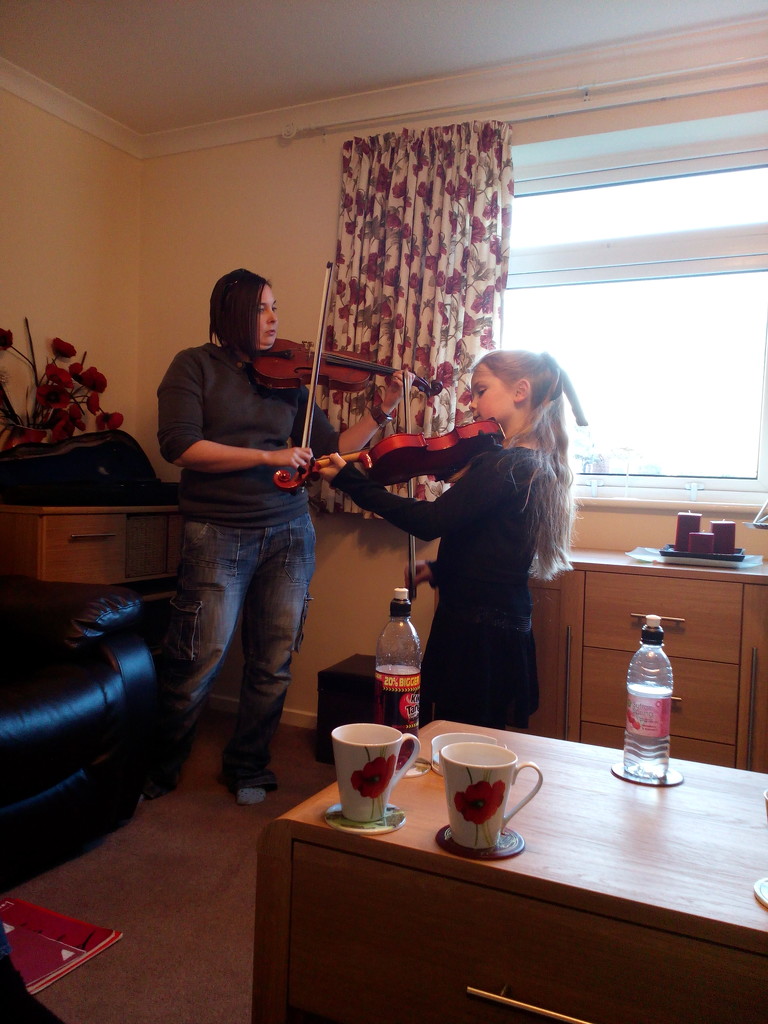 A violin lesson by jennymdennis
