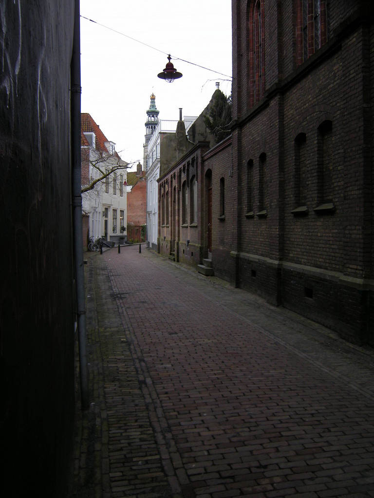 Alley 3 by pyrrhula