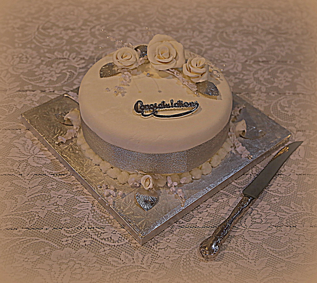 Anniversary cake by dide