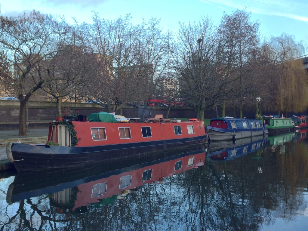 Big Colours in Little Venice by bilbaroo