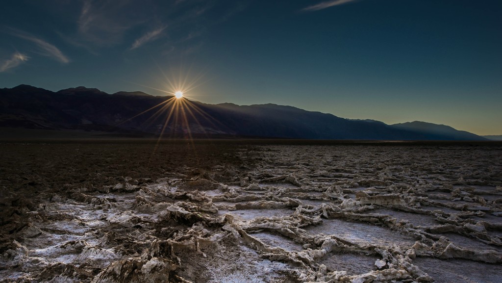 Badwater Sun Rays by taffy