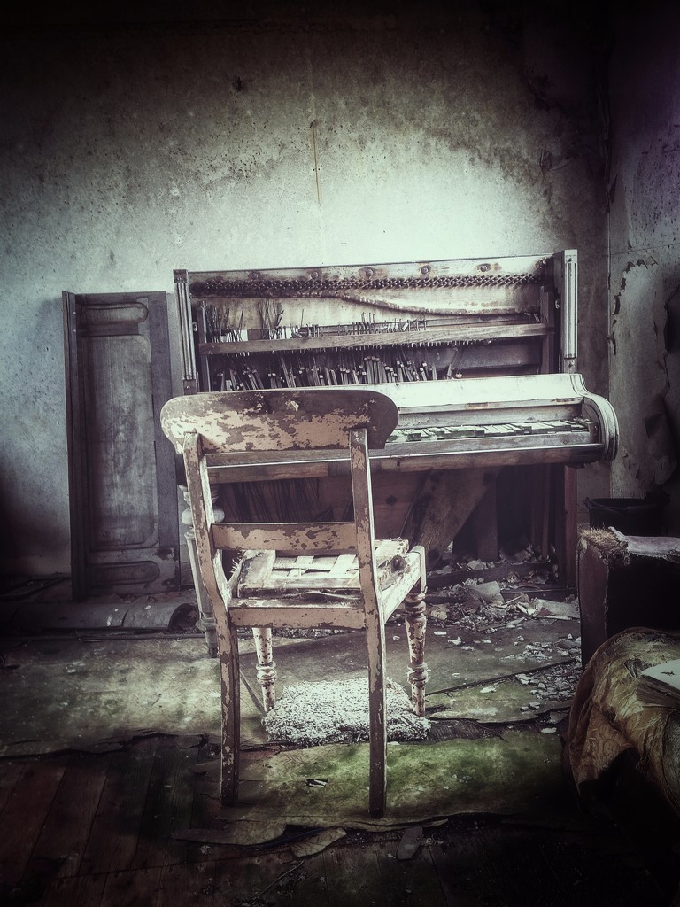 piano revisited by ingrid2101