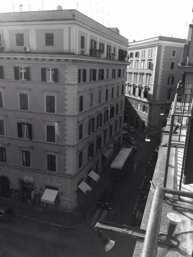 Waking up in Rome by bilbaroo
