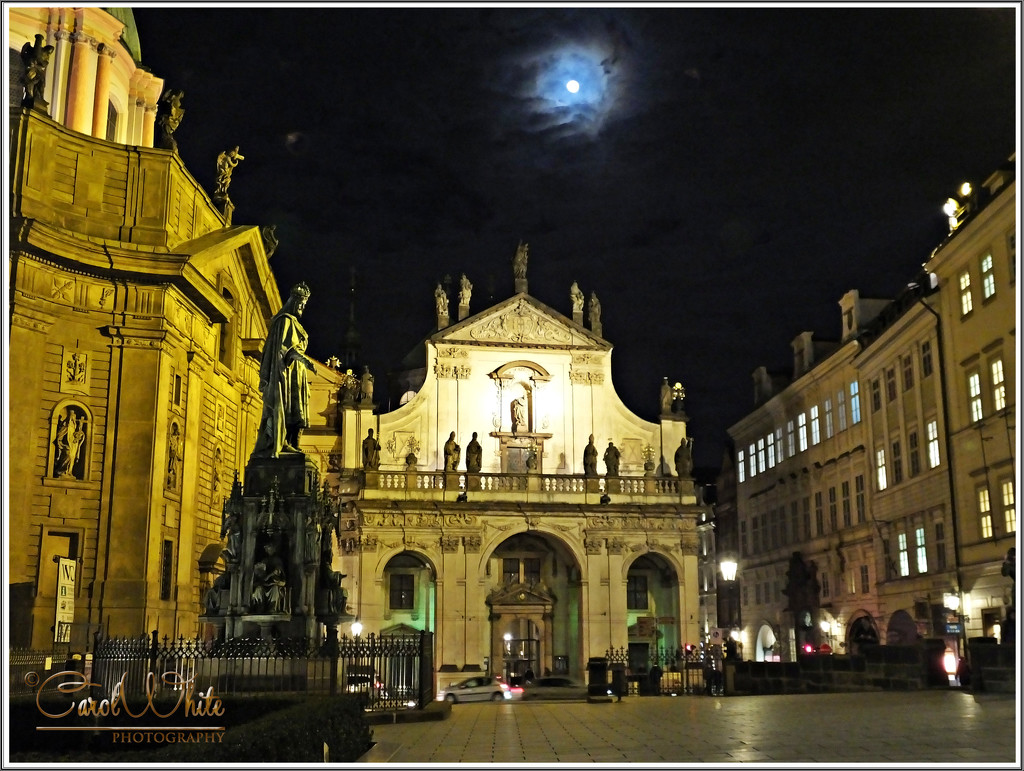 Prague By Night 2 by carolmw