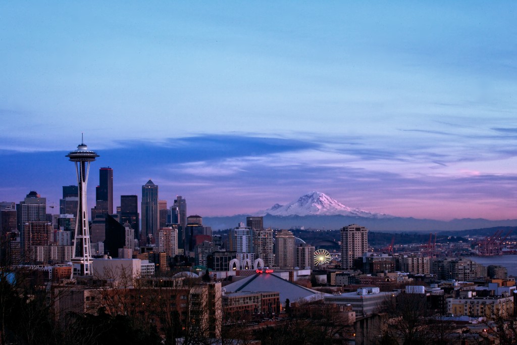 Sunset in Seattle by tina_mac