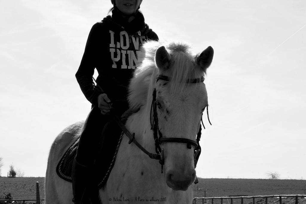 Lili and her happy rider by parisouailleurs