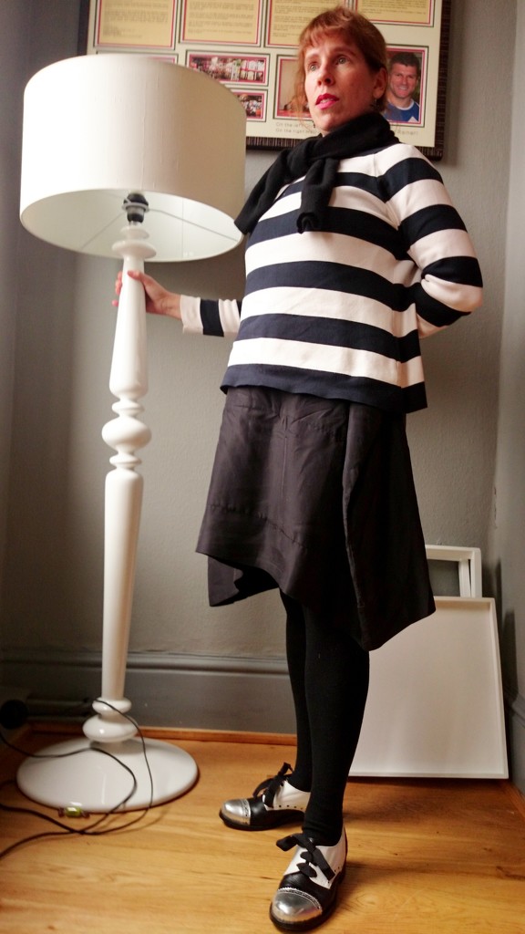 Sophie and lamp by boxplayer