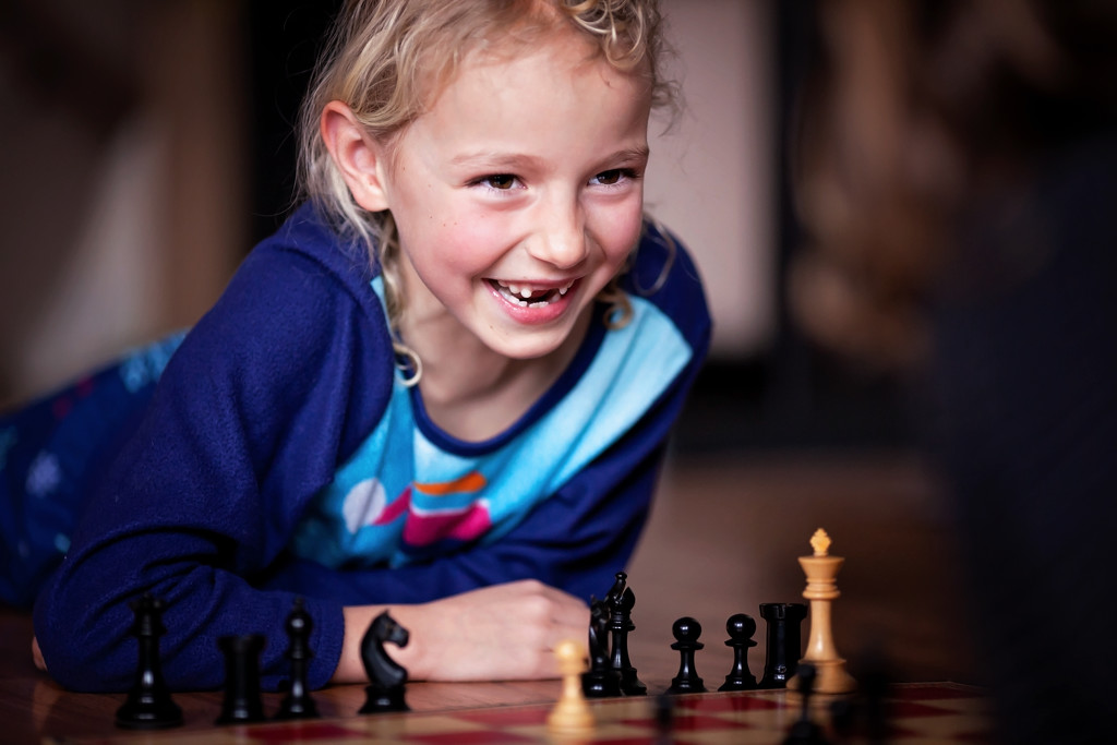 Playing chess by kiwichick