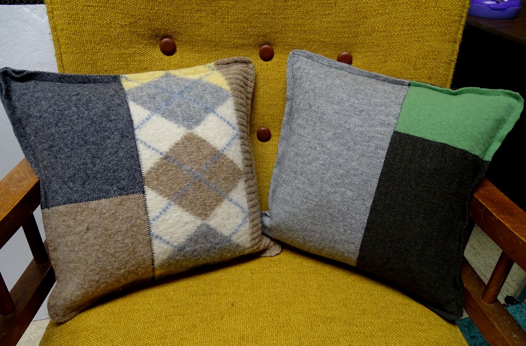 Sewing Projects -- More pillows by annepann